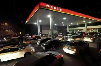 油价重回“9元时代”，比亚迪插混省油省钱更省