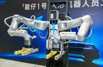 撞飞测试车反被扣8分，方程豹豹5用“太硬”拿下澳洲5星